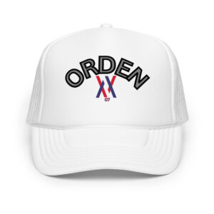Gorra Trucker Dayf con texto ORDEN NO 07